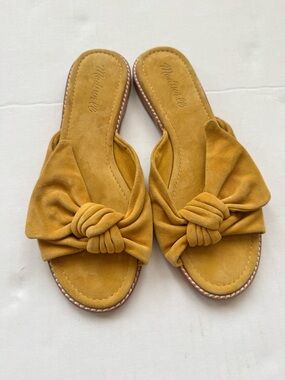 Madewell Nadia Half-Bow Sandals in Cider Yellow Suede Slip Ons Size 7 NWOT